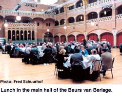 Lunch in the main hall of the Beurs van Berlage.